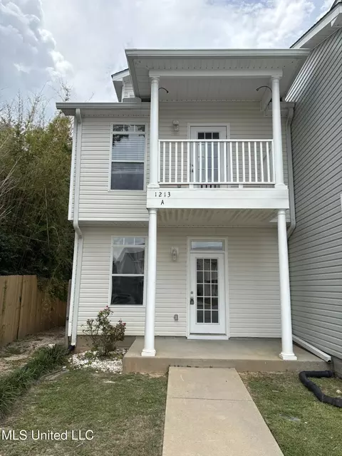 1213 Century Oaks Dr #A, Gulfport, MS 39507