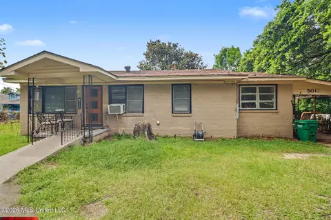 5012 Old Pass Rd, Gulfport, MS 39501