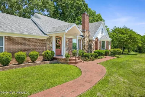 2304 Hwy 72, Lamar, MS 38642