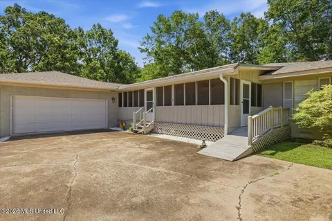 Exterior - 118 Pine Ridge Rd, Florence, MS 39073 photo 3 of 12