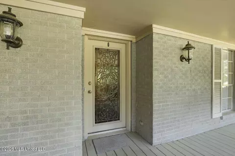 Entry Way - 118 Pine Ridge Rd, Florence, MS 39073 photo 1 of 2