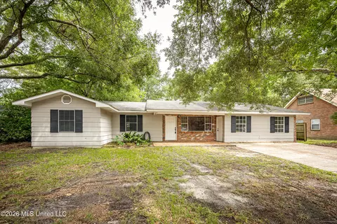 4014 Sherwood St, Pascagoula, MS 39581