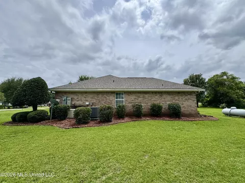 Exterior - 36 Maci Ln, Lucedale, MS 39452 photo 8 of 9