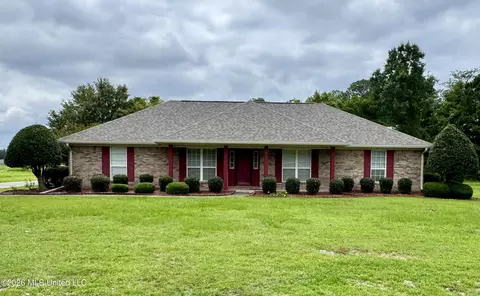 36 Maci Ln, Lucedale, MS 39452