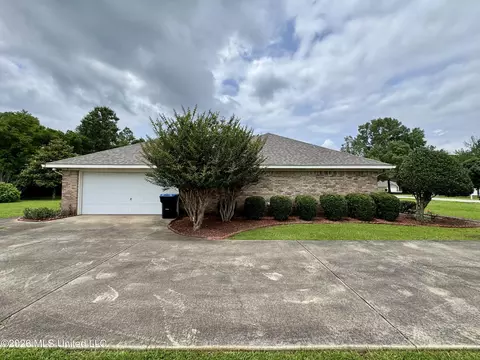 Exterior - 36 Maci Ln, Lucedale, MS 39452 photo 5 of 9