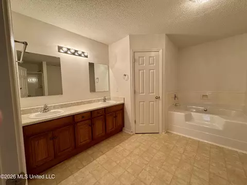 Bath - 36 Maci Ln, Lucedale, MS 39452 photo 1 of 5