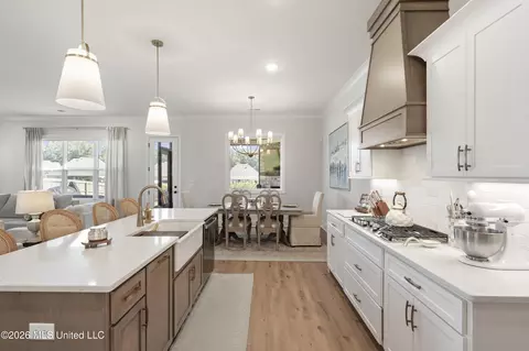 Kitchen - 4392 Brooke Dr, Nesbit, MS 38651 photo 1 of 2