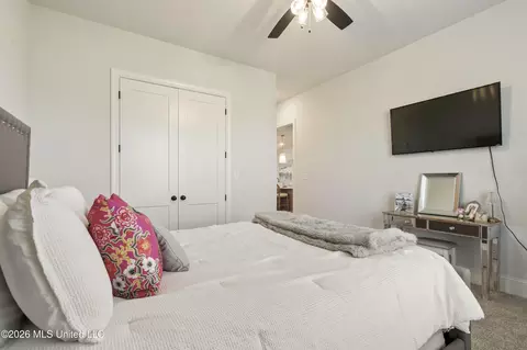 Bedroom - 4392 Brooke Dr, Nesbit, MS 38651 photo 2 of 6