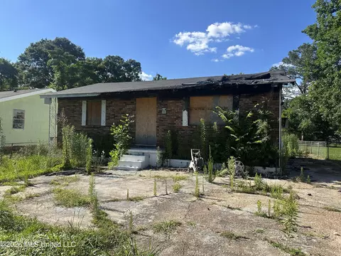2716 Newport St, Jackson, MS 39213