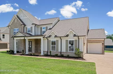 13599 S River Grove Ln, Olive Branch, MS 38654