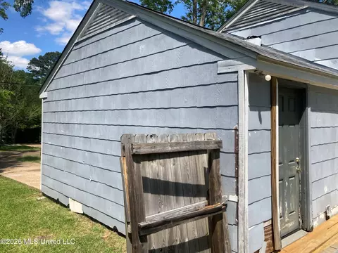 567 Robinhood Rd, Jackson, MS 39206 photo 3