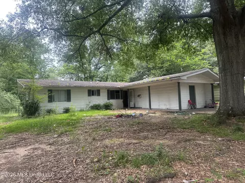 3025 Meadow Forest Dr, Jackson, MS 39212