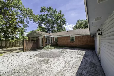 Exterior - 127 Dearman Ave, Long Beach, MS 39560 photo 6 of 8