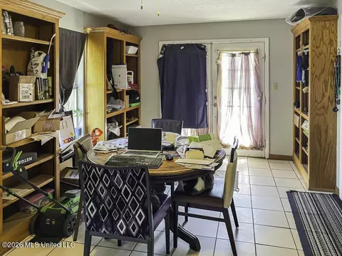 Dining - 127 Dearman Ave, Long Beach, MS 39560 photo 2 of 2