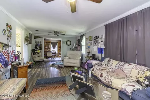 Living - 127 Dearman Ave, Long Beach, MS 39560 photo 1 of 1