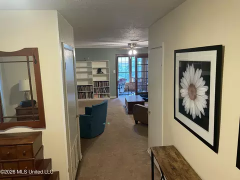 Entry Way - 919 Kraner Ln, Brookhaven, MS 39601 photo 1 of 1