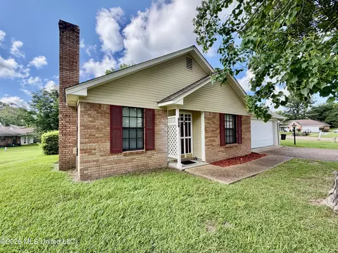 102 Marys Cv, Clinton, MS 39056