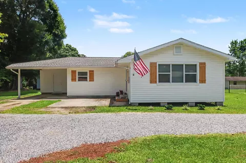 8408 Seaman Rd, Ocean Springs, MS 39565