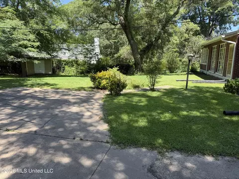 822 Meadowbrook Rd, Jackson, MS 39206 photo 3
