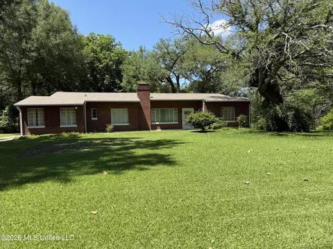 822 Meadowbrook Rd, Jackson, MS 39206