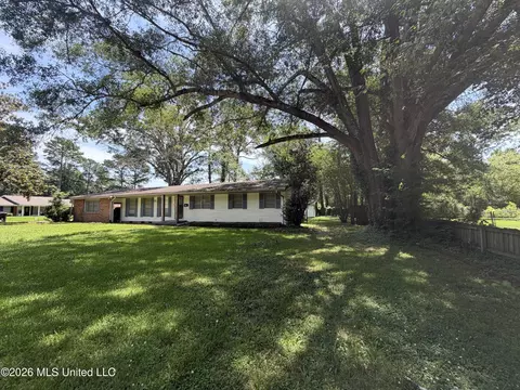 Exterior - 5877 Kinder Dr, Jackson, MS 39211 photo 1 of 2