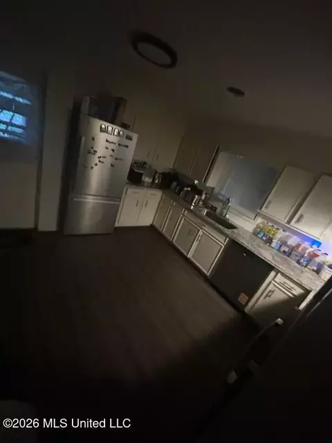 Kitchen - 5877 Kinder Dr, Jackson, MS 39211 photo 1 of 1