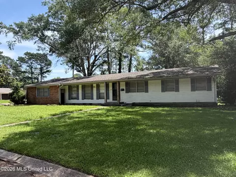 5877 Kinder Dr, Jackson, MS 39211