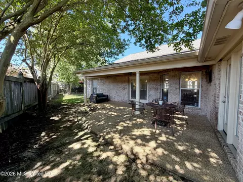 Exterior - 285 Lighthouse Ln, Brandon, MS 39047 photo 3 of 6