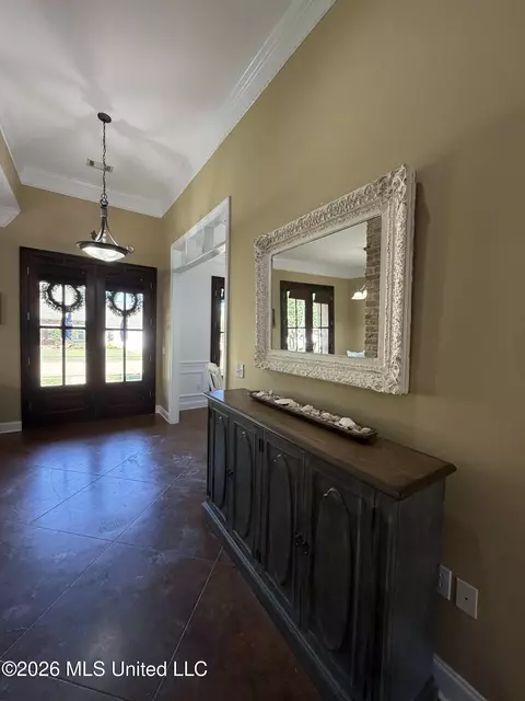 Entry Way - 285 Lighthouse Ln, Brandon, MS 39047 photo 5 of 5