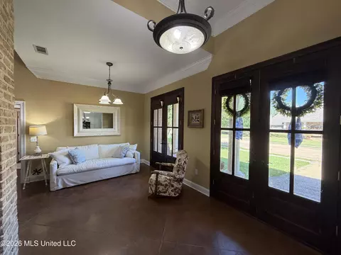 Entry Way - 285 Lighthouse Ln, Brandon, MS 39047 photo 2 of 5