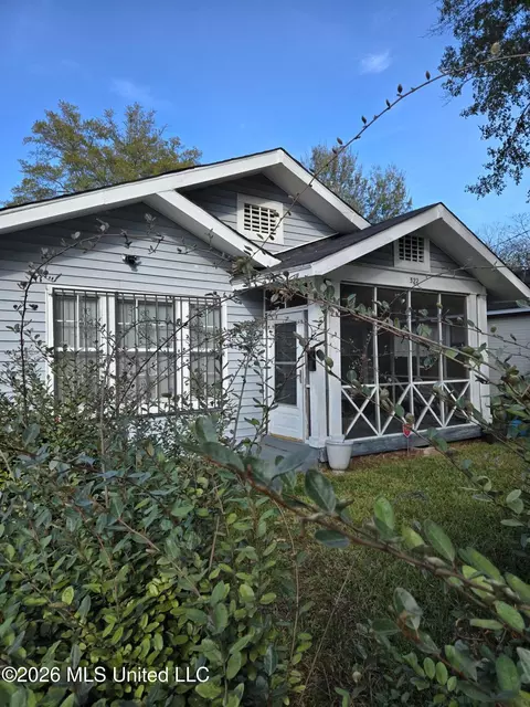 Exterior - 322 S Westview St, Jackson, MS 39202 photo 2 of 6