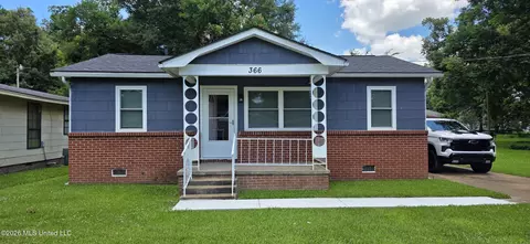366 N Canal St, Canton, MS 39046