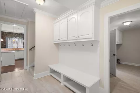 Entry Way - 114 Essen Ln, Madison, MS 39110 photo 2 of 2