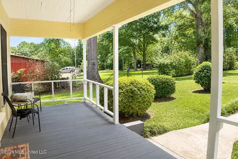 Exterior - 2021 Berthadale Rd, Mccomb, MS 39648 photo 7 of 9