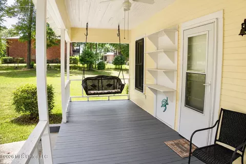 Exterior - 2021 Berthadale Rd, Mccomb, MS 39648 photo 8 of 9