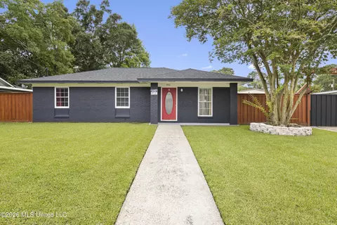 4802 Lanier Ave, Pascagoula, MS 39581