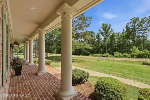Exterior - 5570 Williamson Rd, Clinton, MS 39056 photo 6 of 11