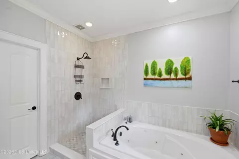 Bath - 5570 Williamson Rd, Clinton, MS 39056 photo 1 of 6