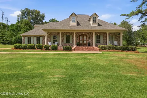 5570 Williamson Rd, Clinton, MS 39056