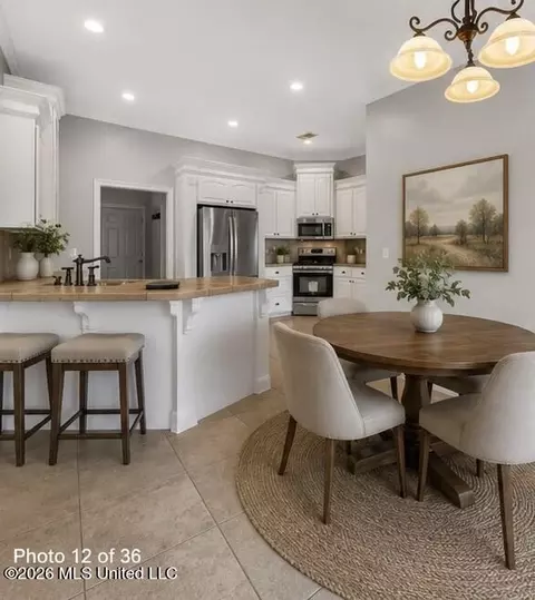Kitchen - 308 Turtle Holw, Brandon, MS 39047 photo 1 of 2
