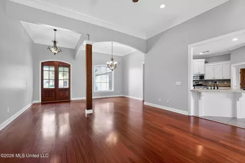 Living - 308 Turtle Holw, Brandon, MS 39047 photo 1 of 5