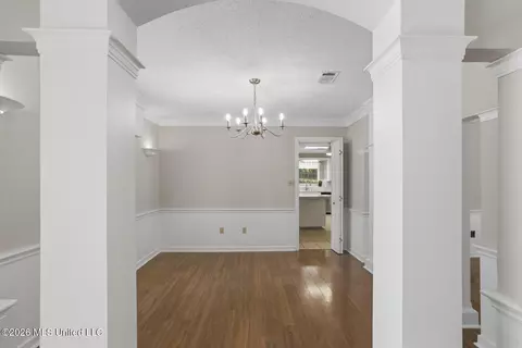 Entry Way - 2 Sandway Dr, Brandon, MS 39042 photo 2 of 3
