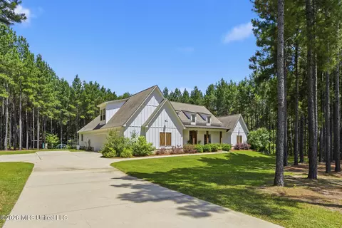 790 Clover Ridge Way, Brandon, MS 39047