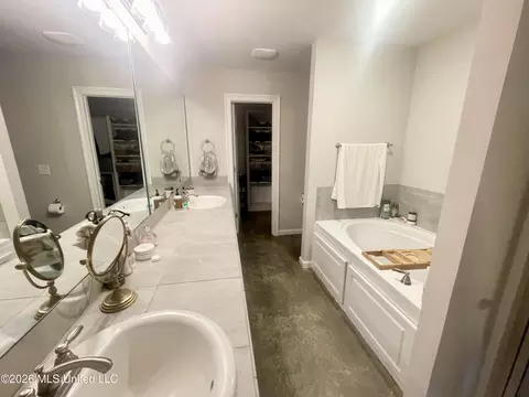 Bath - 115 Allie Ln, Canton, MS 39046 photo 1 of 1