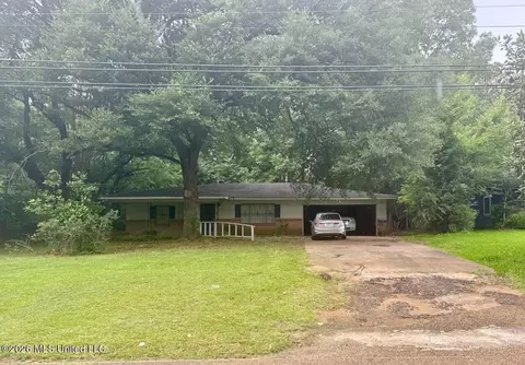 355 W Magnolia Rd, Jackson, MS 39209