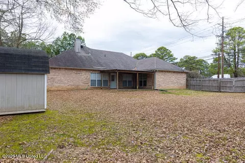 Exterior - 5890 Hanging Moss Rd, Jackson, MS 39206 photo 5 of 7