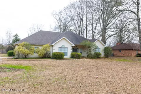 Exterior - 5890 Hanging Moss Rd, Jackson, MS 39206 photo 2 of 7