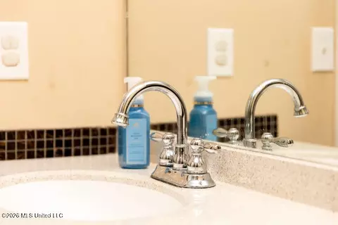Bath - 5890 Hanging Moss Rd, Jackson, MS 39206 photo 6 of 6