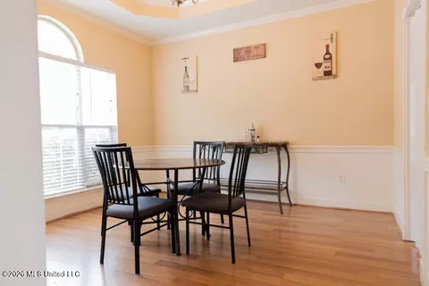Dining - 5890 Hanging Moss Rd, Jackson, MS 39206 photo 3 of 3