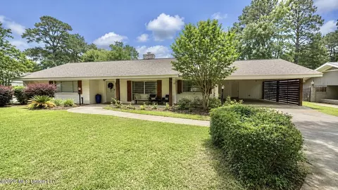 403 Pine Dr, Brookhaven, MS 39601
